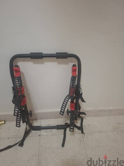 Car bicycle holder - حامل عجل