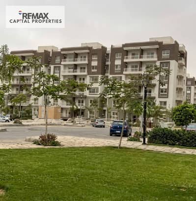 شقةللإيجار بمدينتي B12 - أول سكن - خطوات من إيست هاب