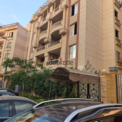 شقة للبيع في اللوتس الجنوبية بالتجمع الخامس  NEW CAIRO