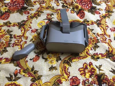 Oculus Go Grey Color VR  Excellent condition
