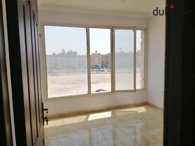 الحي العاشر خلف بنك الاسكان والتعمير وسيتي سكيب وسوبر ماركت بنده