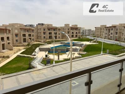 شاليه بنتهاوس بأقل من سعر السوق، مساحته 65 مترًا مربعًا، تشطيب كامل استلام فورى  فيو على حمام سباحة بحري، موقع مميز جدًا في جايا من تطوير الأهلي صبور.