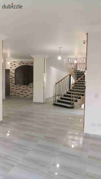 Duplex Rent South Investors Fifth Settlement Private Garden and Garage near Mohamed Naguib Axis South 90th St and Al Zohour Club New Cairo