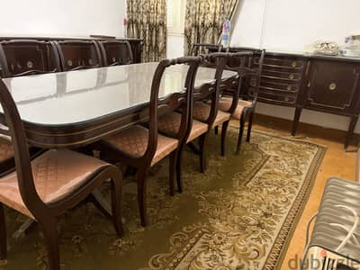 غرفة سفرة  كاملة ، ١٠ كراسي و طربيزة و ٢ نيش