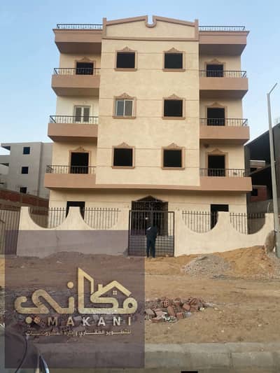 Studio apartment, 140 sq m, third floor, green belt view – just steps from the police compound – prime location, challenging layout