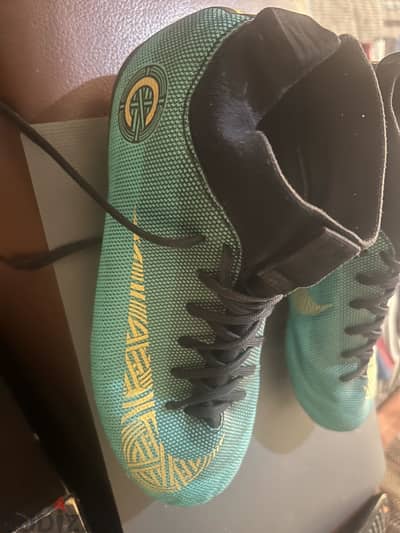 جزمة nike studs37.5