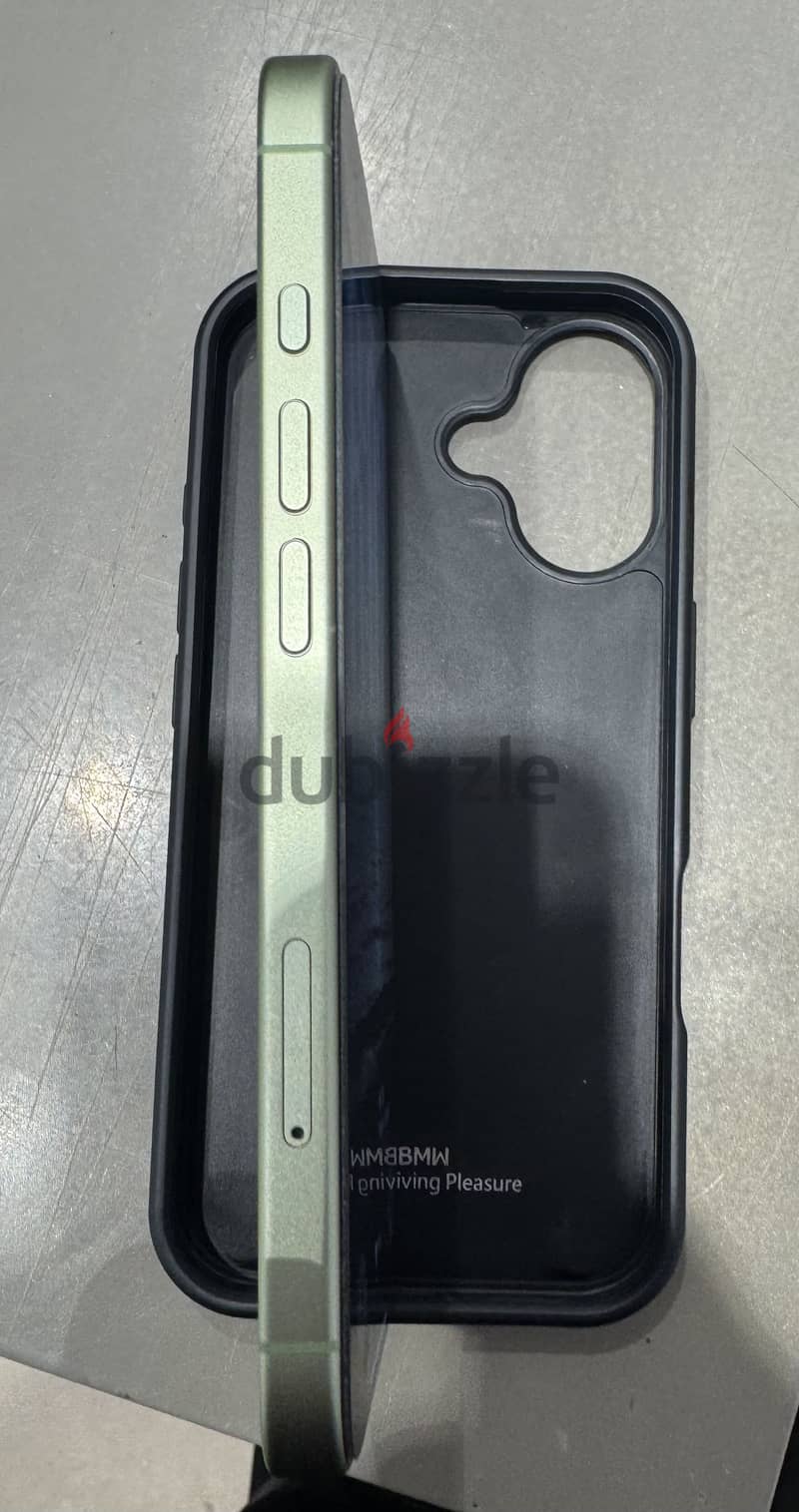 iPhone 17 6