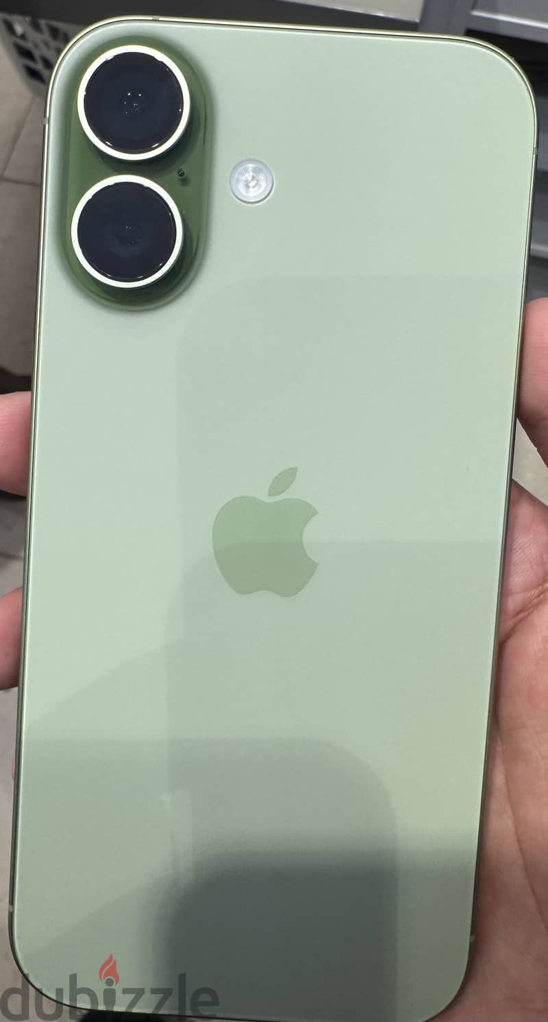 iPhone 17 8