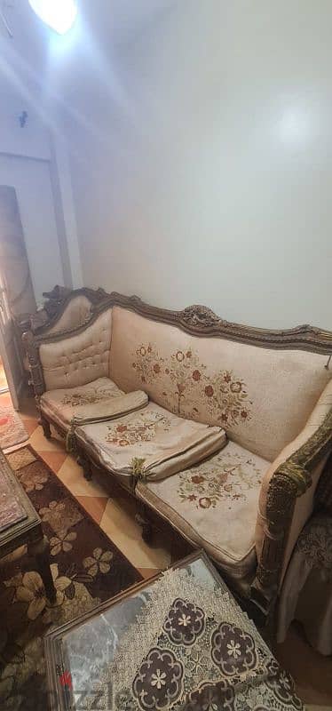 صالون 5 قطع كلاسيك جولد