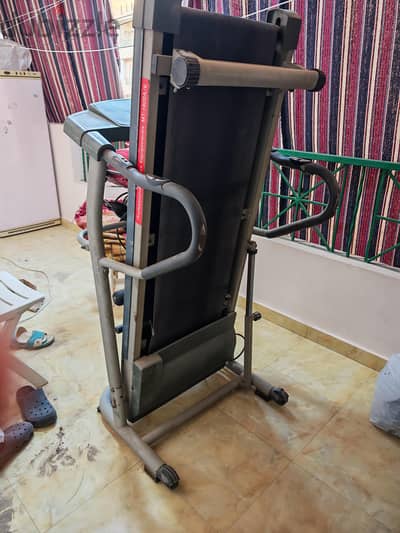 مشاية رياضية كهرباء + جهاز هزاز للتخسيس