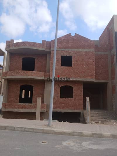 Villa for sale in October, Palm Villa Compound - behind Mall of Egypt | Very special location