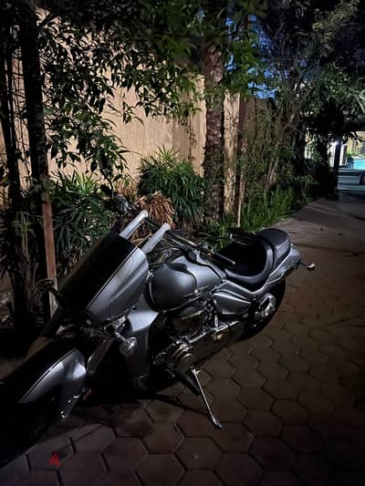 Suzuki m109r low mileage