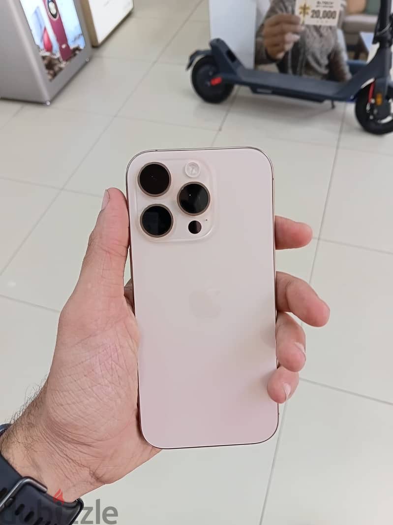 iPhone 16 pro 256g 3