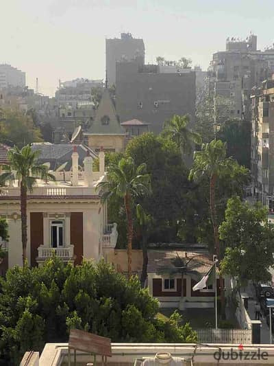 Villa 1000m suitable for administrative headquarters in Zamalek