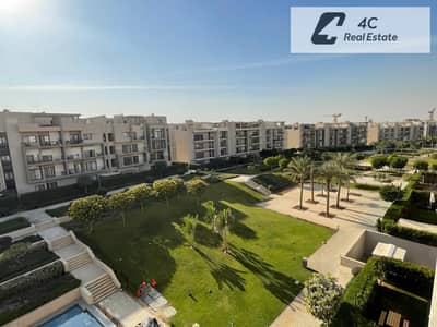استلام فوري وباقل من سعر الماركت ب 450الف شقة 3 غرف نوم متشطبة بالتكيفات برايم لوكيشن فيو مفتوح كمبوند فيفث سكوير التجمع الخامس Fifth Square New Cairo