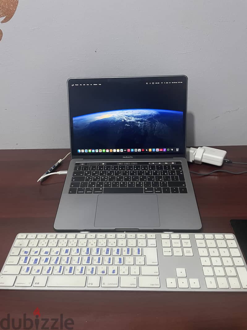 MacBook pro like new 7