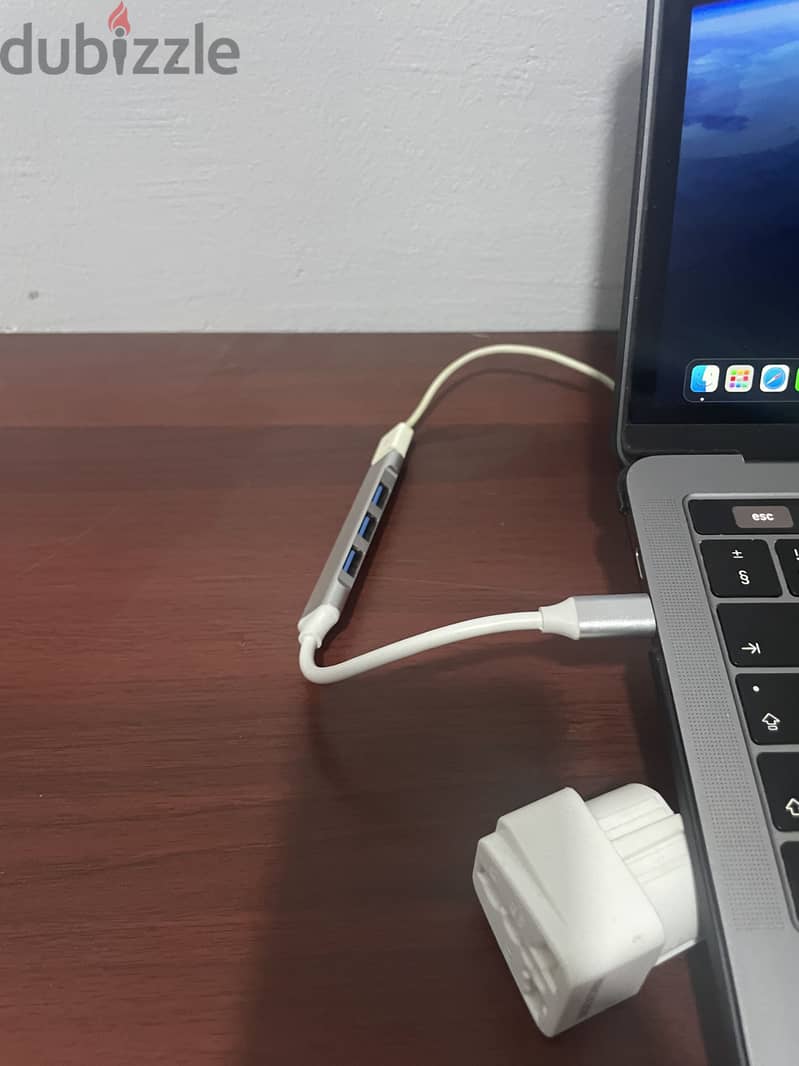 MacBook pro like new 8