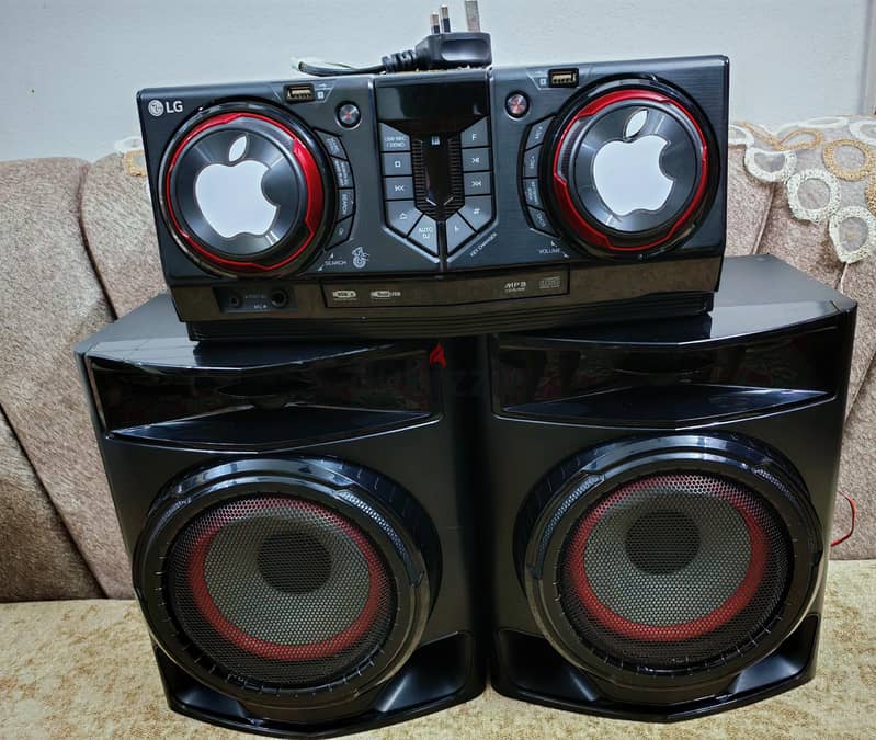 LG XBOOM CJ 44 8
