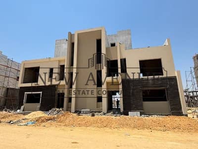 للبيع توين هاوس في موقع متميز في سعادة Saada بإطلالة على النادي التسليم في الربع الأخير من عام ٢٠٢٦ من تطوير شركة هورايزون للبيع توين هاوس في موقع متميز في سعادة Saada بإطلالة على النادي التسليم في الربع الأخير من عام ٢٠٢٦ من تطوير شركة هورايزون