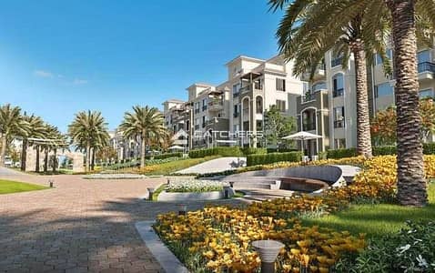 Penthouse for sale, immediate occupancy, with a 25% cash discount, featuring a prime layout in Stone Residence Compound in the heart of New Cairo. A 5