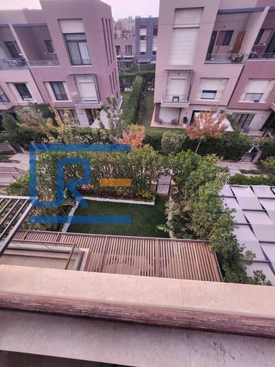 تاون هاوس للبيع في كمبوند District 5 – المراكيز بالقاهرة الجديدة