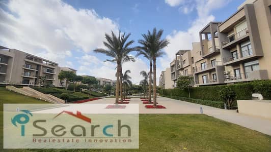 Apartment fully finished super lux for sale at Fifth square - al Marasem Compound - 5th settlement - New Cairo