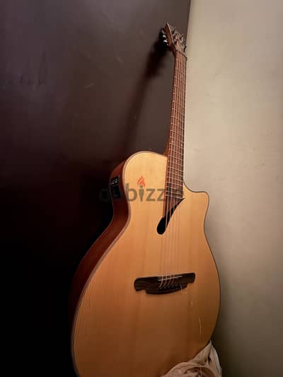 SQOE SQ-1 Cutaway Acoustic Guitar جيتار اوكوستيك