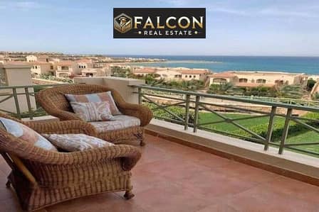 Chalet for sale, one shot (two rooms with a master room +2 bathrooms), panoramic sea view in Ain Sokhna