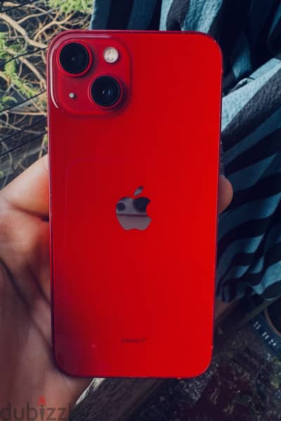 iPhone 13 red