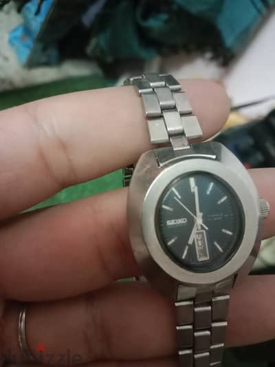 ساعه SEIKO حريمي