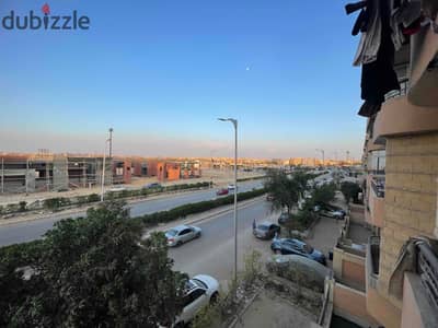 شقة للبيع بعمارات جاردينيا الشمس ٦ اكتوبر 6October ١٦٠م فيو تحفة علي الممشي السياحي