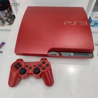 إصدار خاص "PlayStation 3  Slim /  "Garnet Red