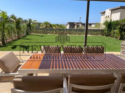 Very prime location - bahary - ultra super lux finishing with furnished and AC'S - Ready to move - First Time Use - Standalone for rent in Swan Lake
