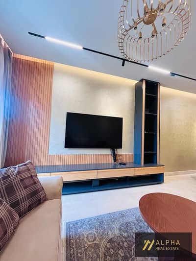 شقة مفروشة للإيجار في سوديك فيليت V Residence | 190م | 3 غرف + غرفة مربية | فيو لاندسكيب