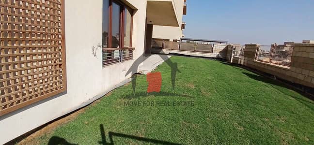 Ground Apartment for Sale in Pyramids Heights
