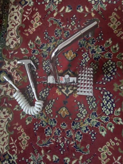 خلاط مطبخ هاند ميكسر ماركه روكا استعمال بسيط بحاله الجديد بالكرتونه
