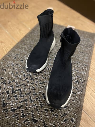 Zara high top elastic socks sneakers