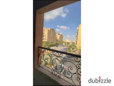 شقة 185 م 3 غرف استلام فوري بانوراما - دور اول - بالتقسيط ريسيل بقلب التجمع الخامس فى كمبوند الاشرافية بجوار الجامعة الامريكية