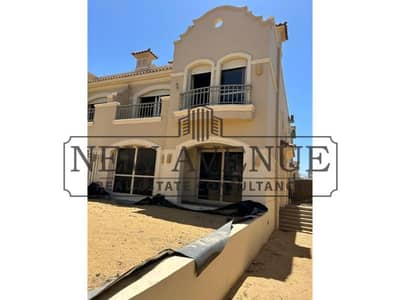 Town house bahary prime location at El patio 5 east compound by La Vista