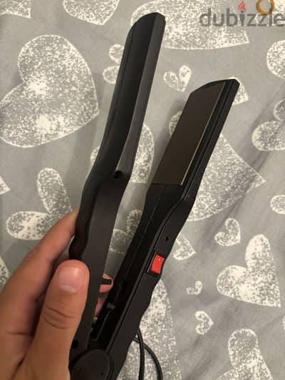 Hair straightener