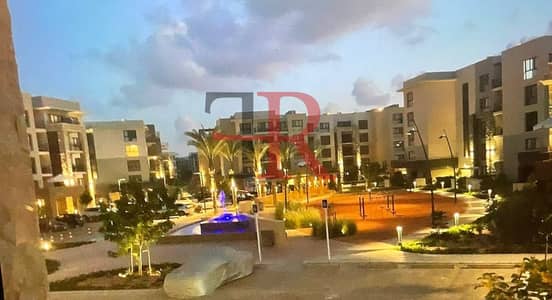 شاليه مفروش بالكامل بإطلالة على حمام السباحة متاح للإيجار للعائلات في مارينا ريزيدنس