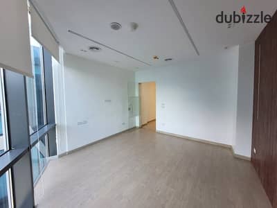 Commercial Unit for Sale in Ritzy – Great Exposure