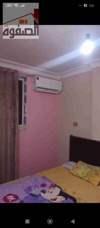 Furnished apartment for rent in Hadaeq Al-Maadi, close to the metro and all services, transportation, restaurants, and markets, near Ahmed Zaky Street and Hussein Desouki. A vital location.