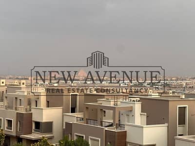 تاون هاوس كورنر فيلا بنيو جيزة جولد كليف جاهز للاستلام  فيو الاهرامات New Giza