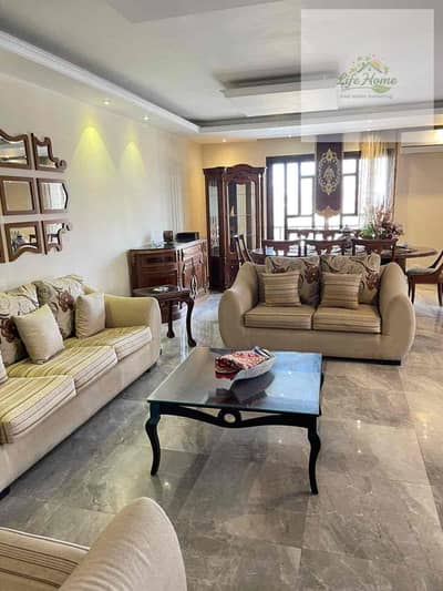 Apartment 260m with special finishes for rent in Al Rehab