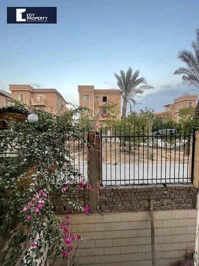 توين هاوس متشطبة بالكامل للبيع في ون بيس- القاهرة الجديدة , بحديقة خاصة