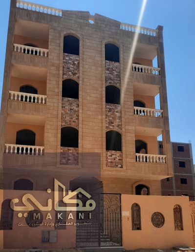 فرصه قويه للسكن او للاستثمار دوبليكس مساحه 280 متر طوب احمر تاني نمره من الفاصل بين منطثقه 14 و15