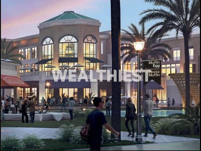 محل تجاري للبيع مقدم وأقساط في Open Air Mall مدينتي بموقع استثماري قوي داخل المول مبنى 4 دور أول وتشطيب شركة مع فرق سعر كبير عن سعر الشركة وفرصة ذهبية