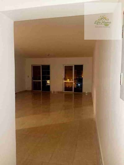 Apartment 162 m for rent by law in Al-Rehab City at a special price