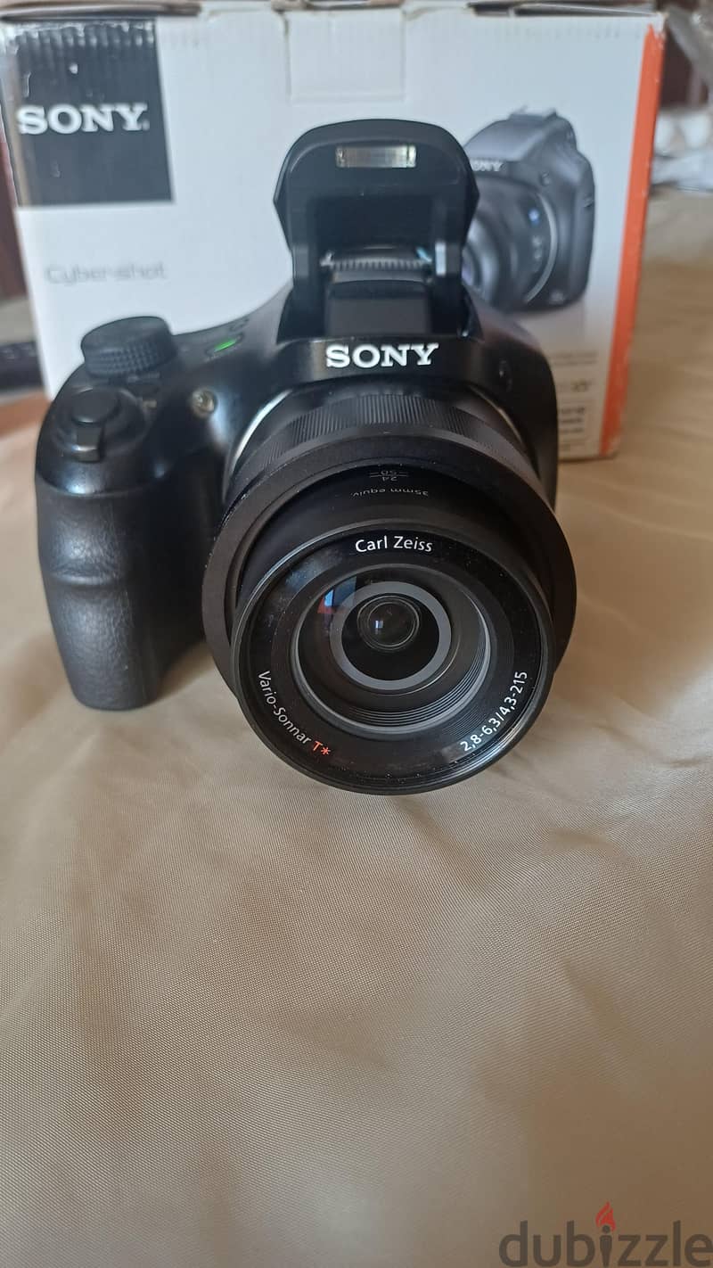 Sony Cyber-shot DSC-HX400V 3
